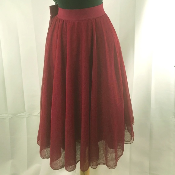 torrid Dresses & Skirts - Torrid Women's Size 4 Red Tulle Skirt